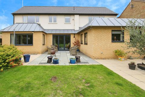 4 bedroom detached house for sale, Peterborough Road, Peterborough PE5