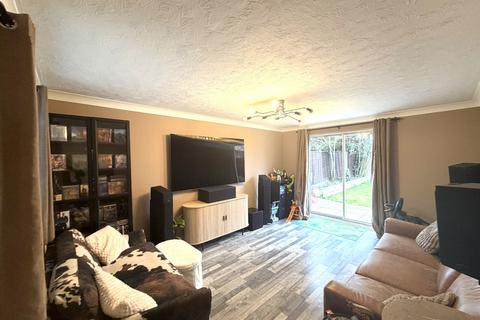 undefined, Houghton Avenue, PETERBOROUGH