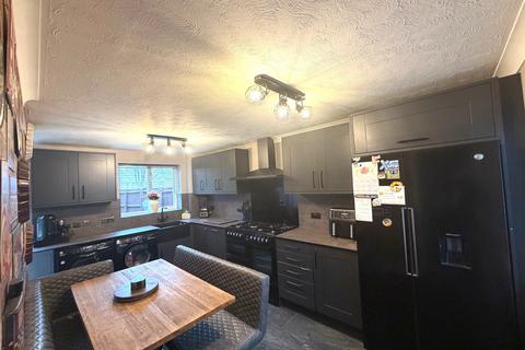 undefined, Houghton Avenue, PETERBOROUGH