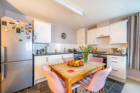 King George Crescent, Wembley, HA0