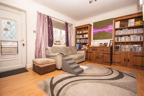2 bedroom terraced house for sale, Burghley Close, Desborough, Kettering