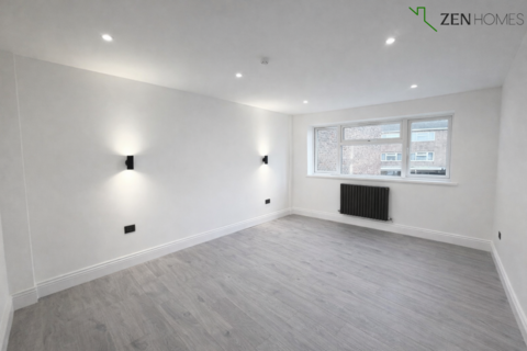 4 bedroom terraced house to rent, London E11