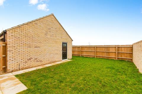 4 bedroom detached house for sale, Dobbins Avenue, West Cambourne, Cambridge