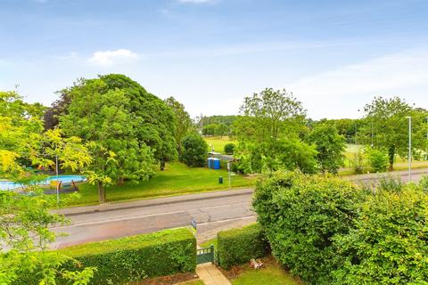 4 bedroom end of terrace house for sale, Ermine Street North, Papworth Everard, Cambridge