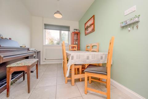 undefined, Peaselands, Desborough, Kettering