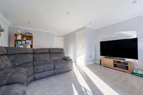 4 bedroom townhouse for sale, Thistle Drive, Desborough, Kettering