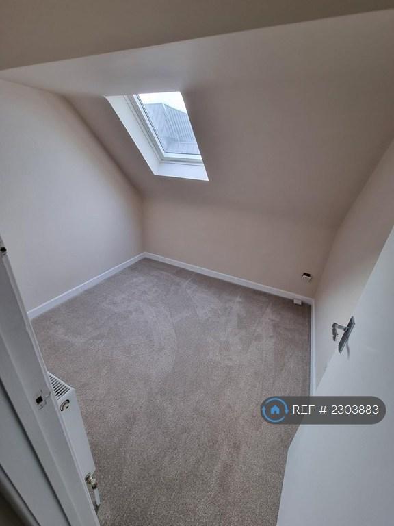 Small Double Bedroom