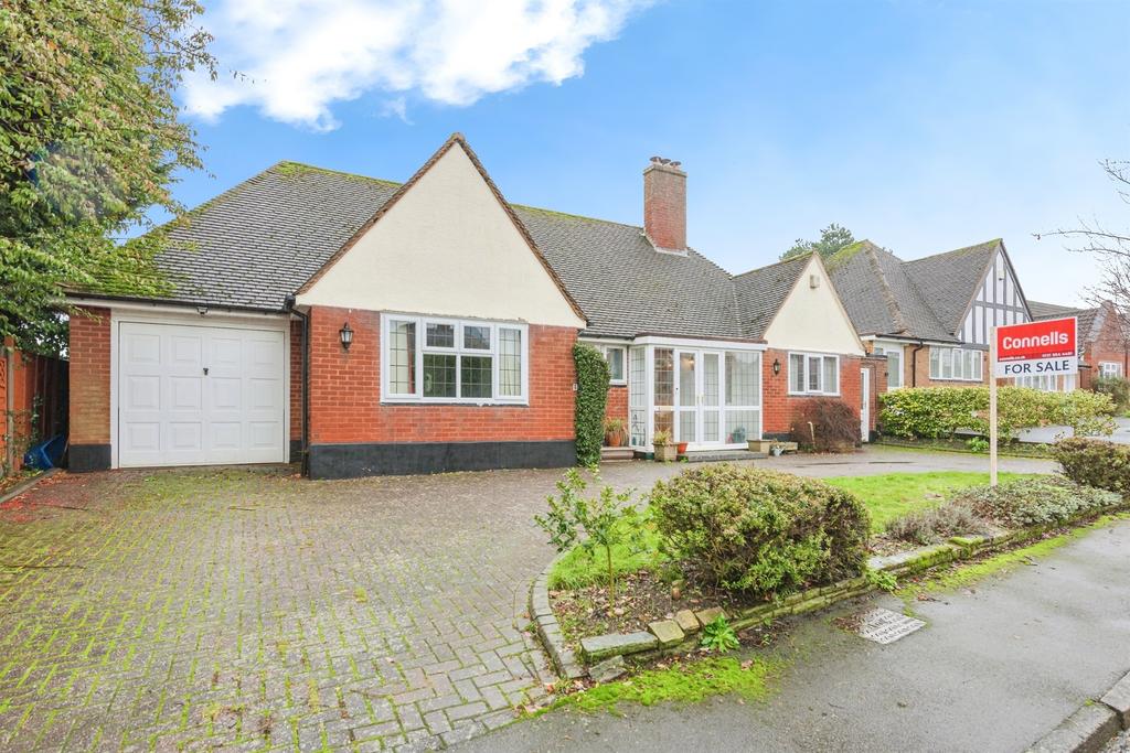 3 bedroom detached bungalow for sale