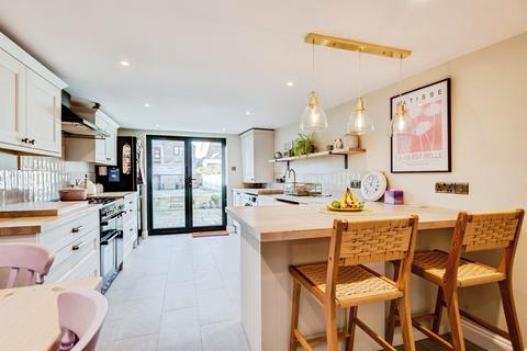 undefined, Newland, Witney