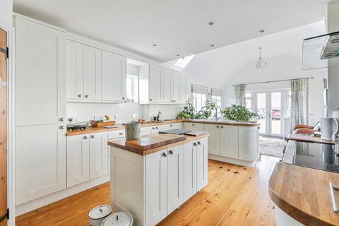 4 bedroom detached bungalow for sale, Toseland Road, Graveley, St. Neots