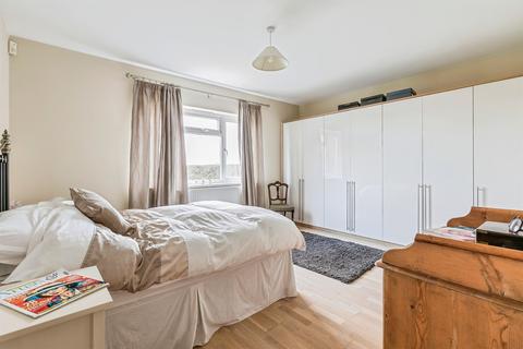 4 bedroom detached bungalow for sale, Toseland Road, Graveley, St. Neots