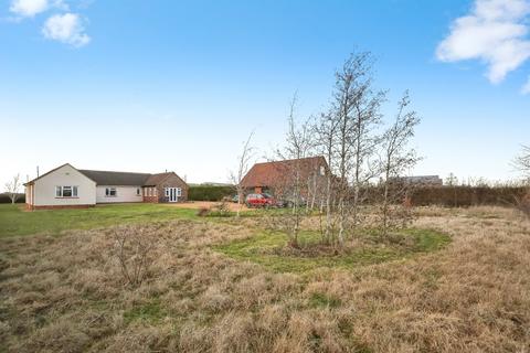 4 bedroom detached bungalow for sale, Toseland Road, Graveley, St. Neots