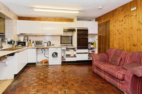 4 bedroom chalet for sale, Granta Road, Sawston, Cambridge