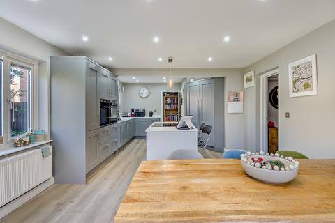 4 bedroom detached house for sale, Ash Place, Stamford