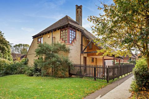 4 bedroom character property for sale, Sunningdale, Orton Waterville, Peterborough