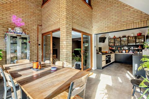 4 bedroom character property for sale, Sunningdale, Orton Waterville, Peterborough
