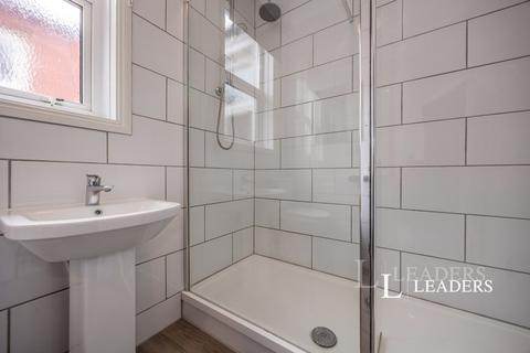 1 bedroom flat to rent, Gladys Avenue, Portsmouth, Hampshire, PO2