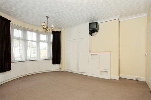 3 bedroom semi-detached house for sale, Cambridge Avenue, Peterborough