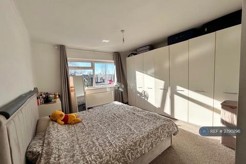 undefined, Worcester Road, South Sutton, London, SM2