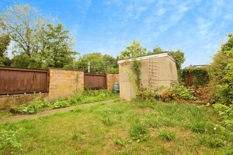 2 bedroom semi-detached bungalow for sale, Granhams Close, Great Shelford, Cambridge