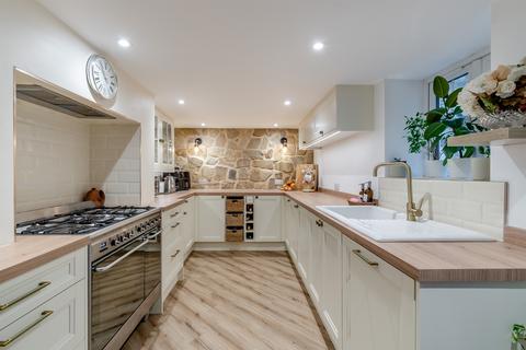 3 bedroom terraced house for sale, Queen Street, Uppingham, Oakham