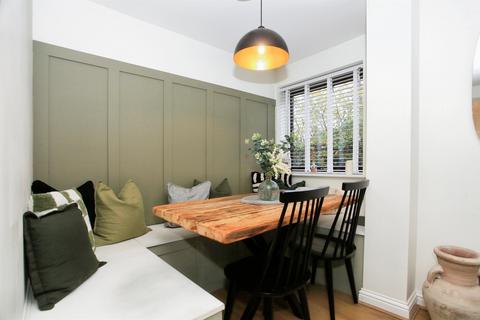 2 bedroom ground floor flat for sale, Magistrates Road, Hampton Vale, Peterborough