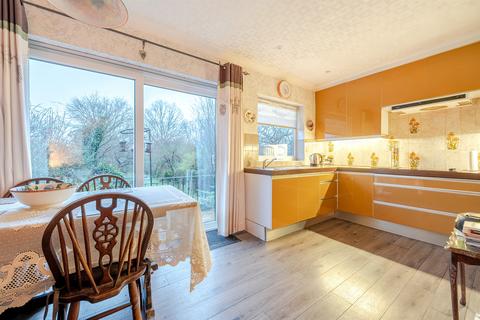 3 bedroom semi-detached house for sale, Ridge Crest, Enfield