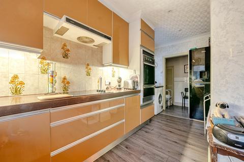 3 bedroom semi-detached house for sale, Ridge Crest, Enfield
