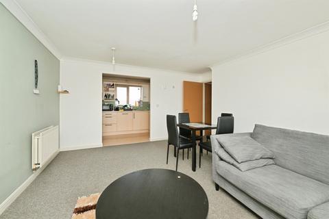 Eagle Way, Hampton Centre, Peterborough