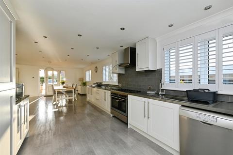 4 bedroom semi-detached house for sale, Magdalen Road, Tilney St. Lawrence, King's Lynn