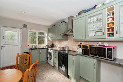 2 bedroom terraced house for sale, Slingsby Crescent, Harrogate