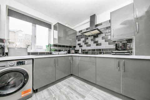 2 bedroom ground floor flat for sale, Firmin Close, Ipswich