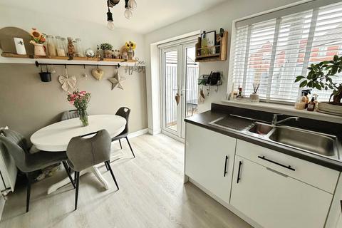 3 bedroom semi-detached house for sale, Stockwood Close, Hampton Gardens, Peterborough