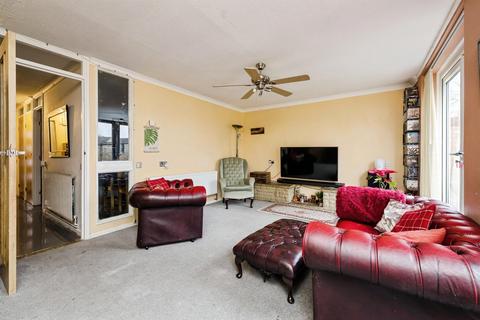 3 bedroom link detached house for sale, Paynels, Orton Goldhay, Peterborough