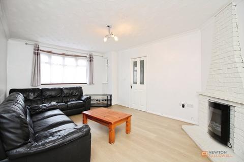 5 bedroom semi-detached house for sale, Kingsway, Braunstone Town, LE3