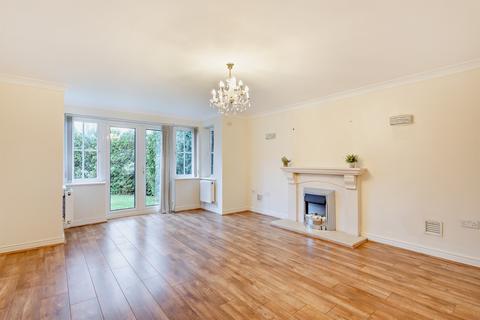 5 bedroom detached house for sale, Gretton Close, Peterborough