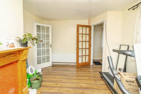 2 bedroom end of terrace house for sale, Kennet Drive, Bletchley, Milton Keynes