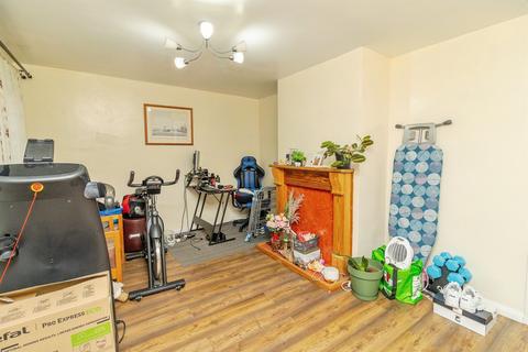 2 bedroom end of terrace house for sale, Kennet Drive, Bletchley, Milton Keynes