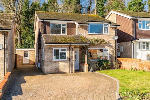 4 bedroom detached house for sale, St. Ives Close, Welwyn
