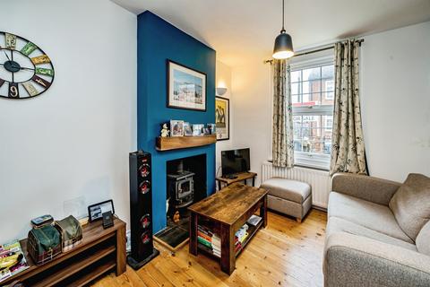 2 bedroom end of terrace house for sale, Ardenham Street, Aylesbury