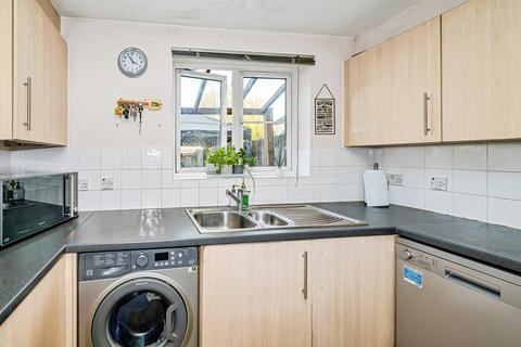 3 bedroom end of terrace house for sale, Lowe Gardens, Aylesbury