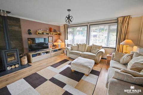 3 bedroom detached bungalow for sale, Pontgarreg, Llandysul