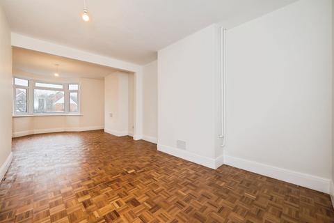 3 bedroom semi-detached house for sale, King Georges Avenue, Southampton