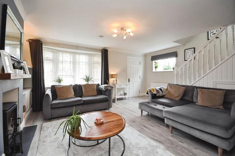 3 bedroom semi-detached house for sale, Braziers Close, Galleywood, Chelmsford
