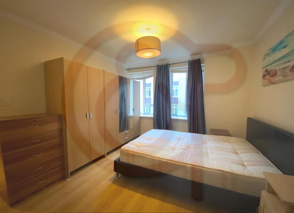 1st bedroom.jpg