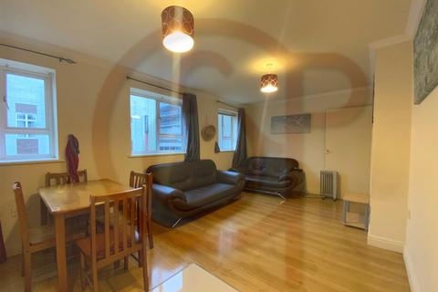 2 bedroom flat to rent, King Street, Hammersmith, W6