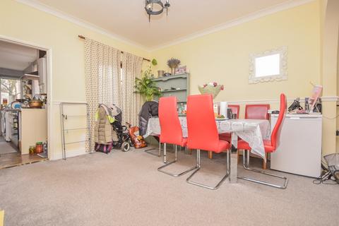 undefined, Bath Road, Kettering