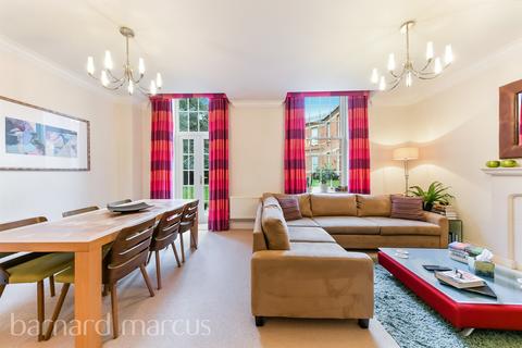 2 bedroom character property for sale, Sandy Mead, Epsom