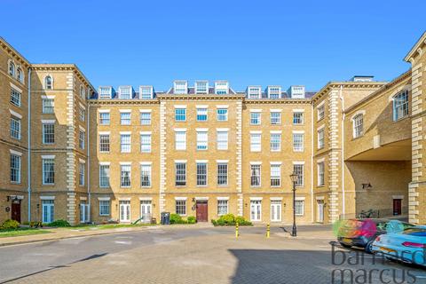 2 bedroom flat for sale, Royal Drive, London