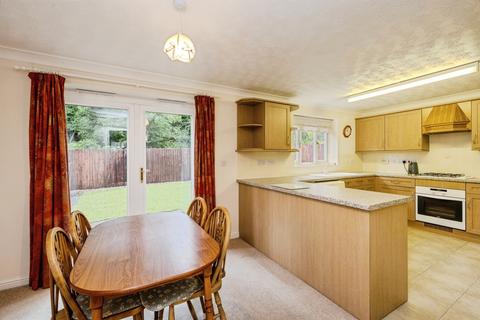 3 bedroom detached house for sale, Parc Penscynnor, Cilfrew, Neath